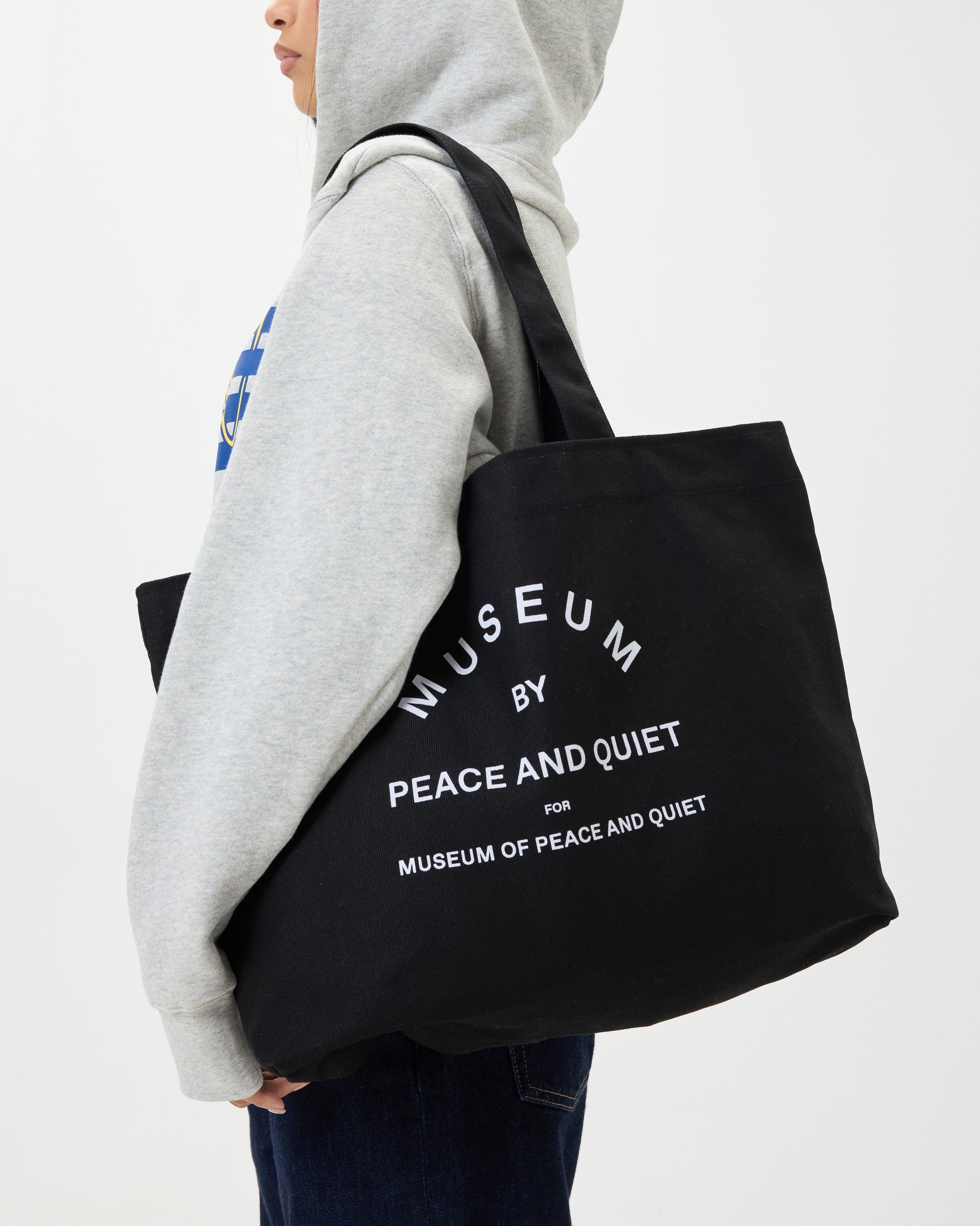 Museum by PQ Tote - Black